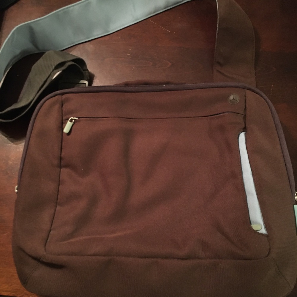 Belmont laptop bag